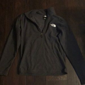 North face pullover